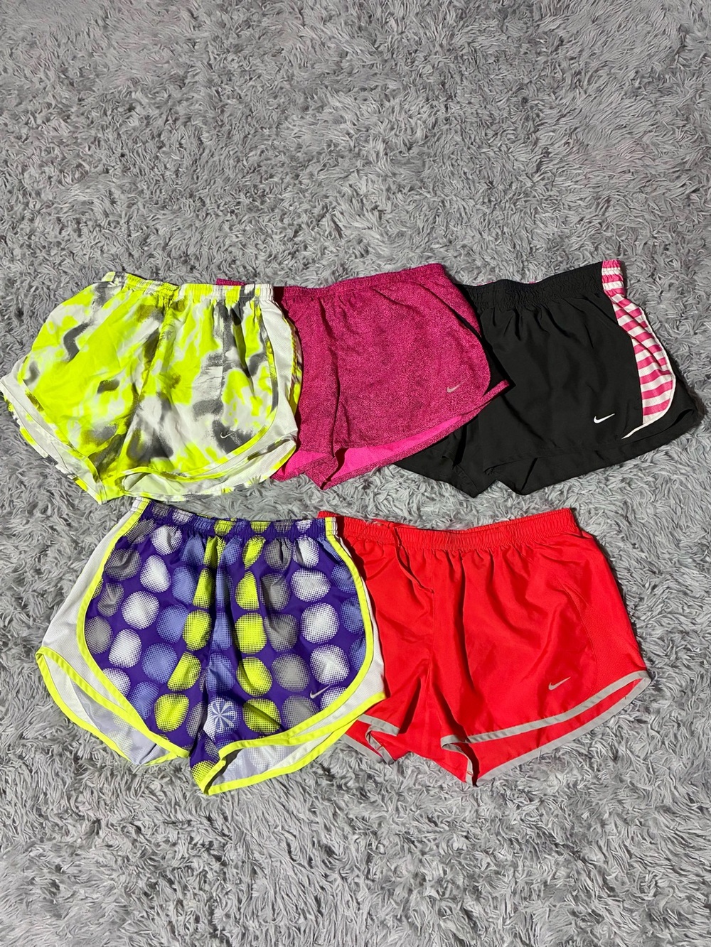 NEW Nike bundle of 5 Tempo running shorts M